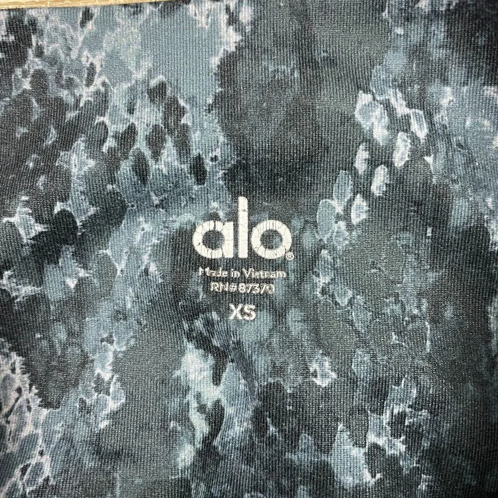 ALO Leggings Womens Extra Small Gray Yoga Animal Print Active Lightweight Active